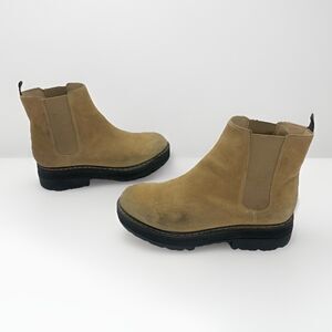 Marc Fisher Ltd PIRRO CHELSEA LUGSOLE Leather Suede Tan Boots Size 9.5 Womens